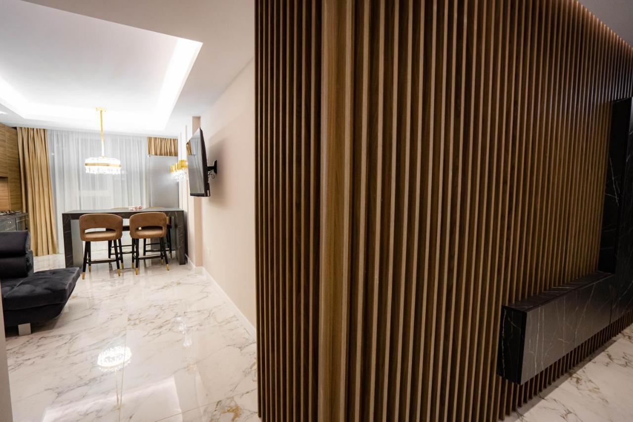 Deluxe Aparthotel Marwell Residence Suceava Dış mekan fotoğraf