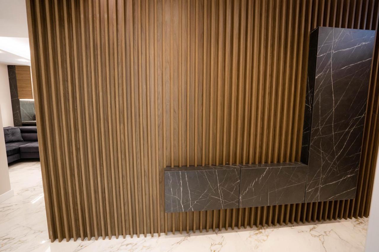 Deluxe Aparthotel Marwell Residence Suceava Dış mekan fotoğraf