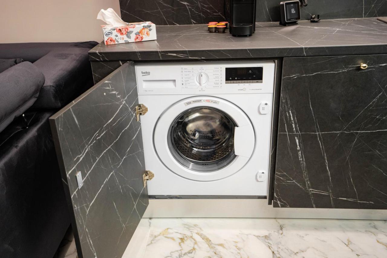 Deluxe Aparthotel Marwell Residence Suceava Dış mekan fotoğraf