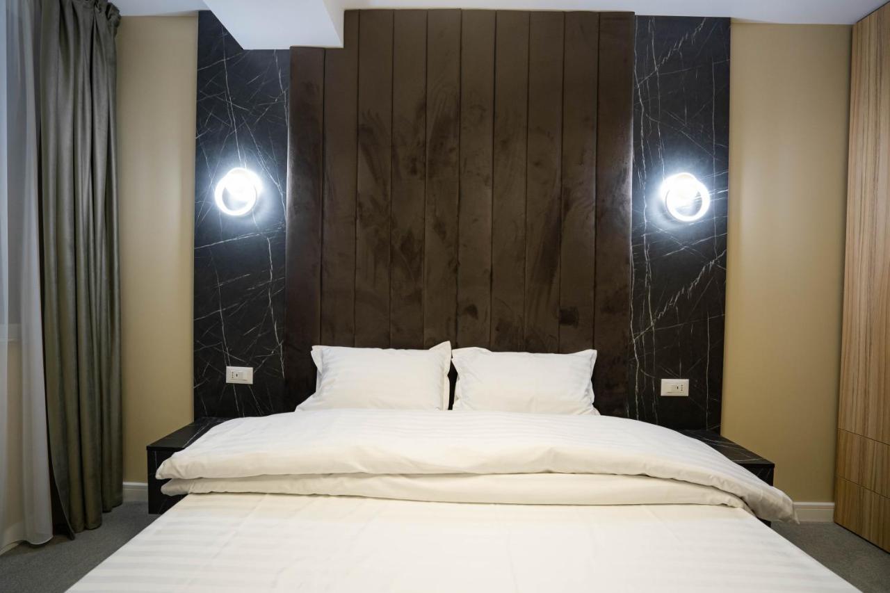 Deluxe Aparthotel Marwell Residence Suceava Dış mekan fotoğraf