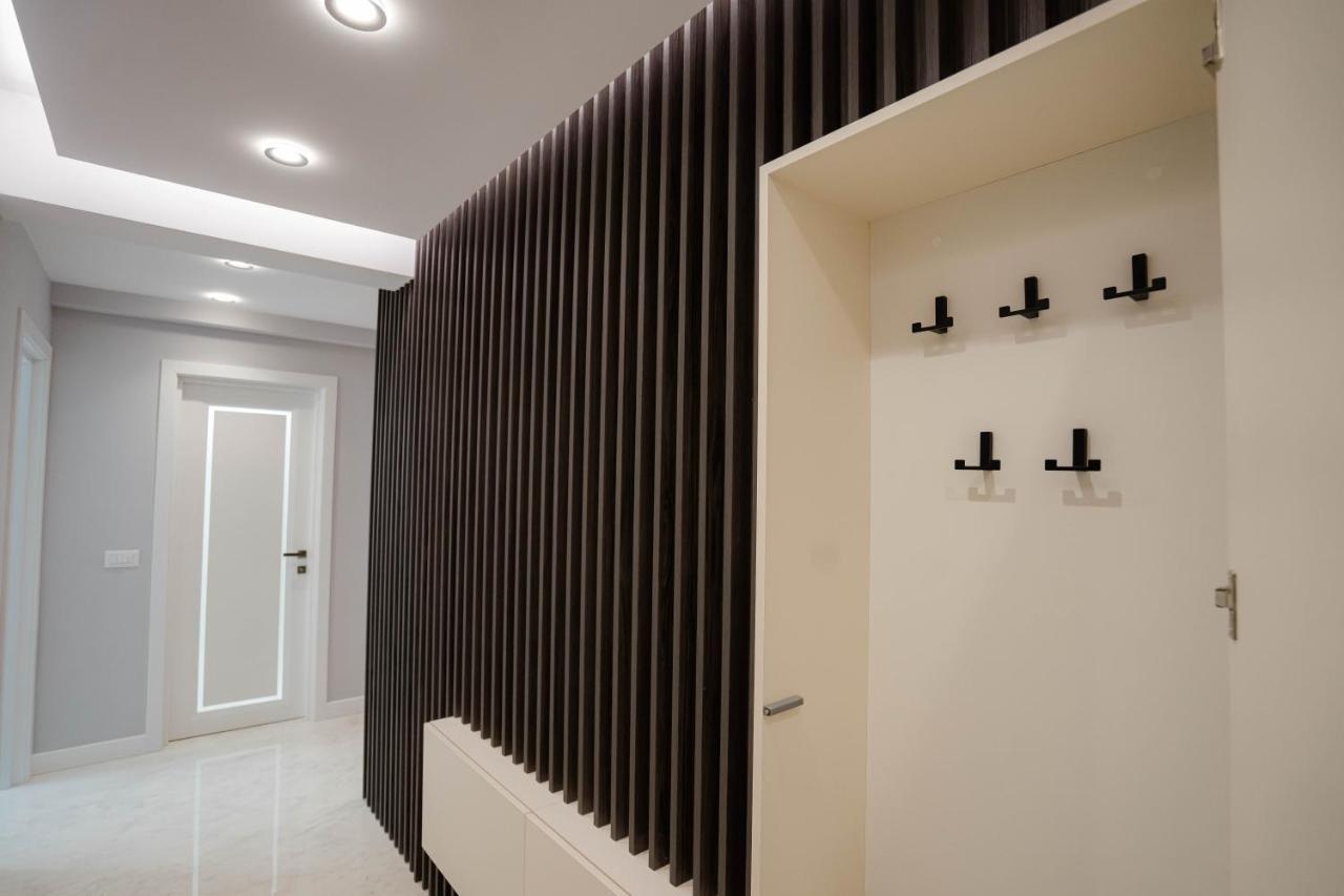 Deluxe Aparthotel Marwell Residence Suceava Dış mekan fotoğraf