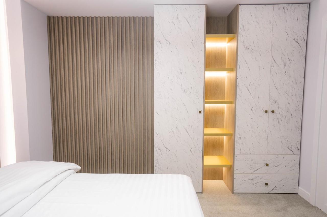 Deluxe Aparthotel Marwell Residence Suceava Dış mekan fotoğraf