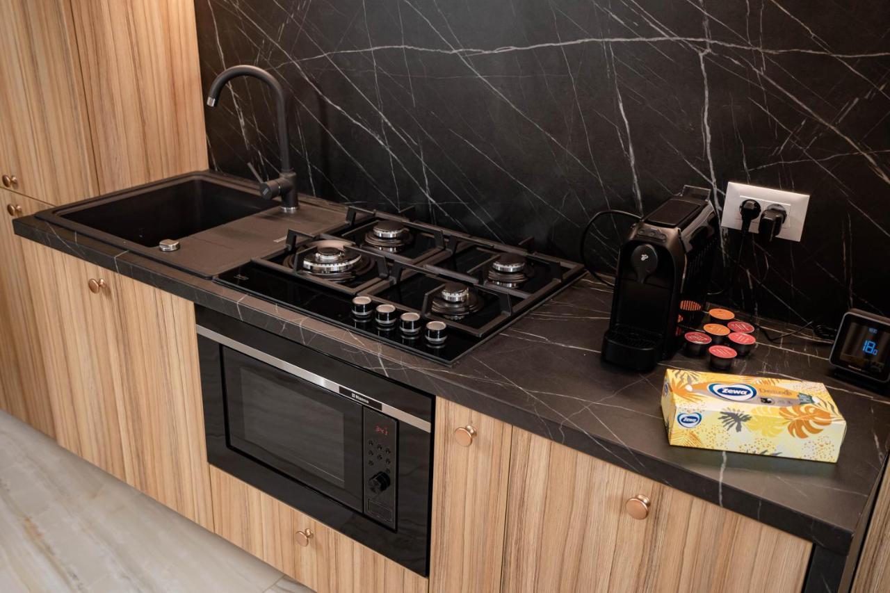 Deluxe Aparthotel Marwell Residence Suceava Dış mekan fotoğraf