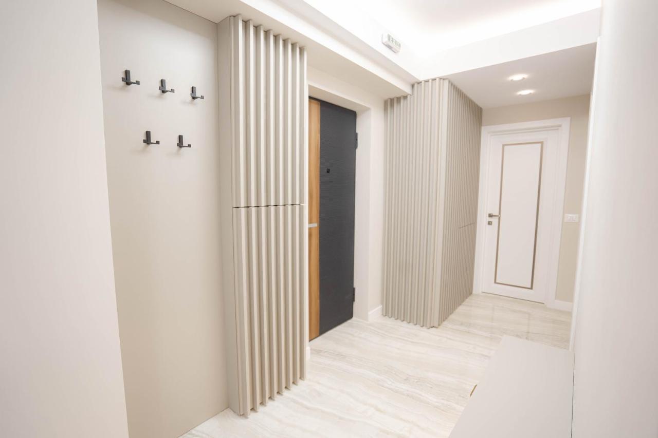 Deluxe Aparthotel Marwell Residence Suceava Dış mekan fotoğraf