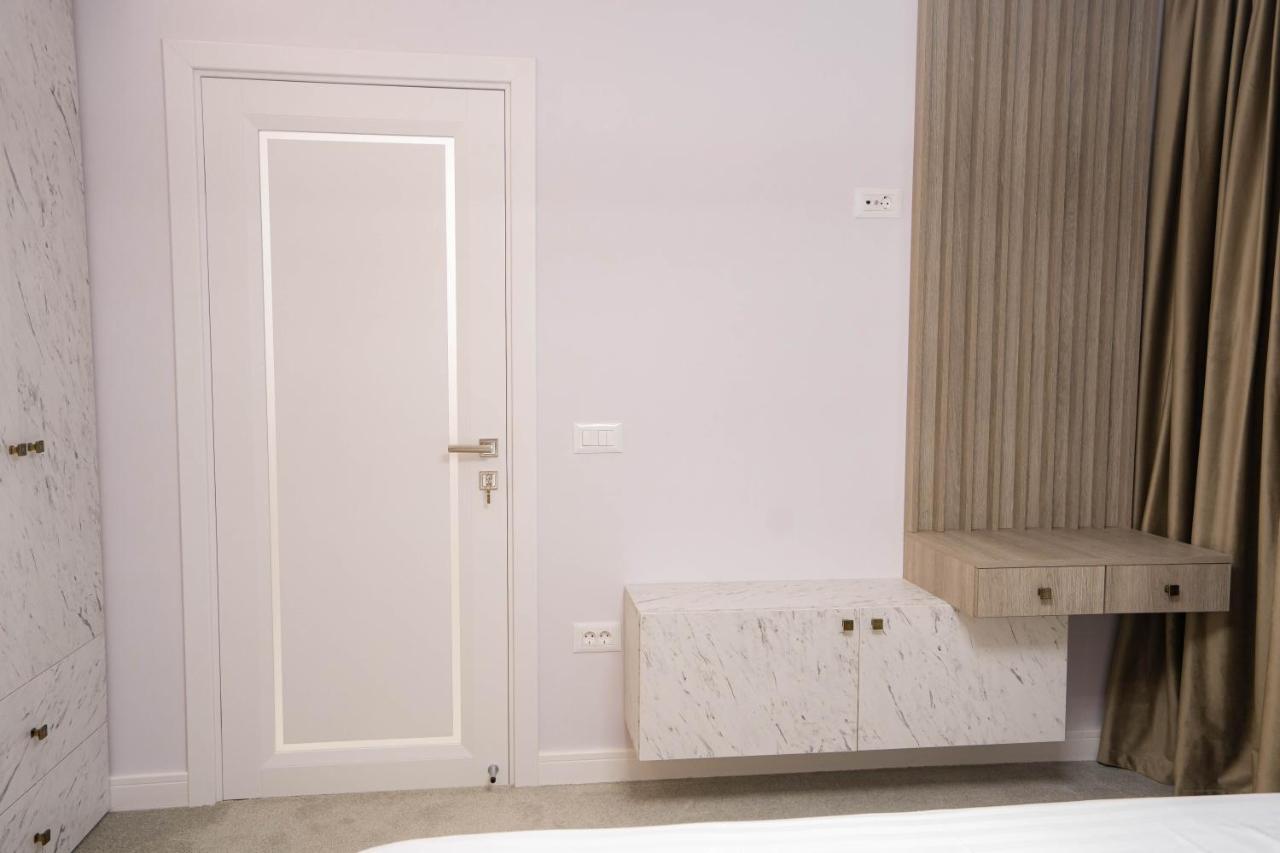 Deluxe Aparthotel Marwell Residence Suceava Dış mekan fotoğraf